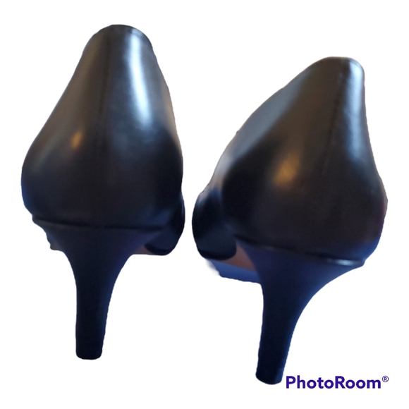 CINDERELLA OF BOSTON Petite Women’s Black Pumps Heels Shoes - Size 3 - Picture 4 of 5